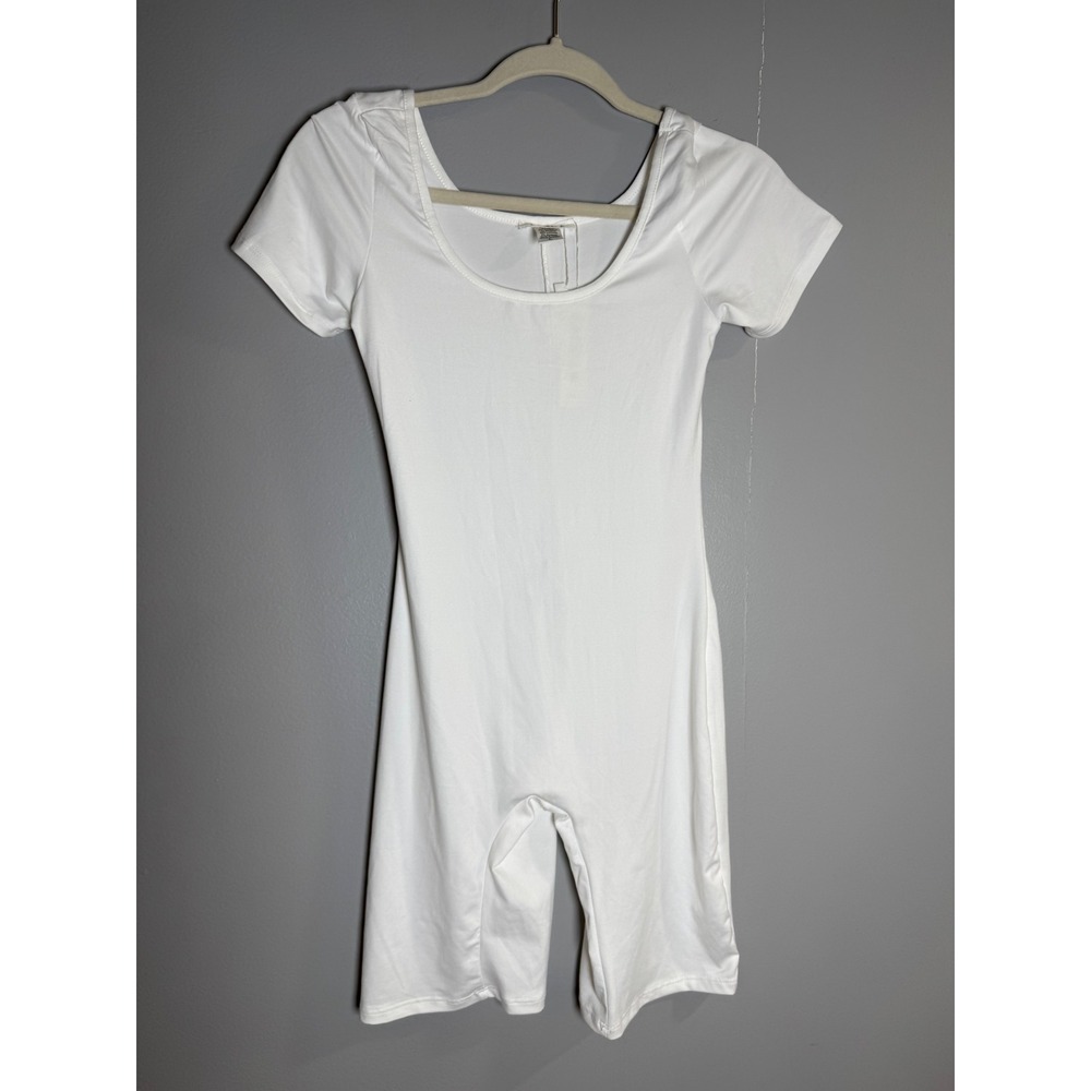 Capella White Short Sleeve Bodysuit Leotard Jumpsuit Shorts Romper L‎